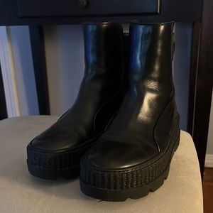 Puma Fenty Chelsea Boot size 7 in black